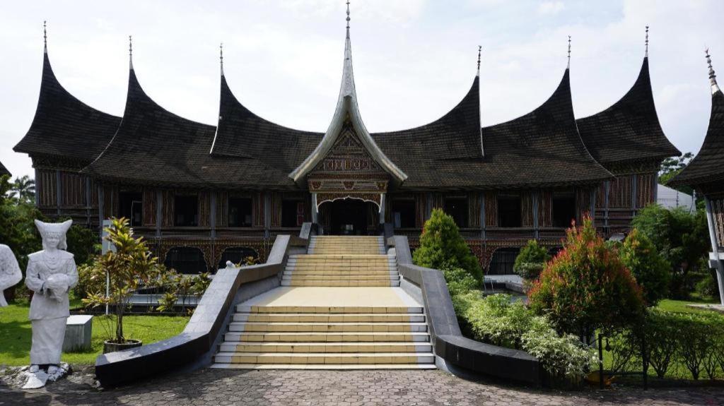 Hotel Ranah Bundo Padang  Zewnętrze zdjęcie